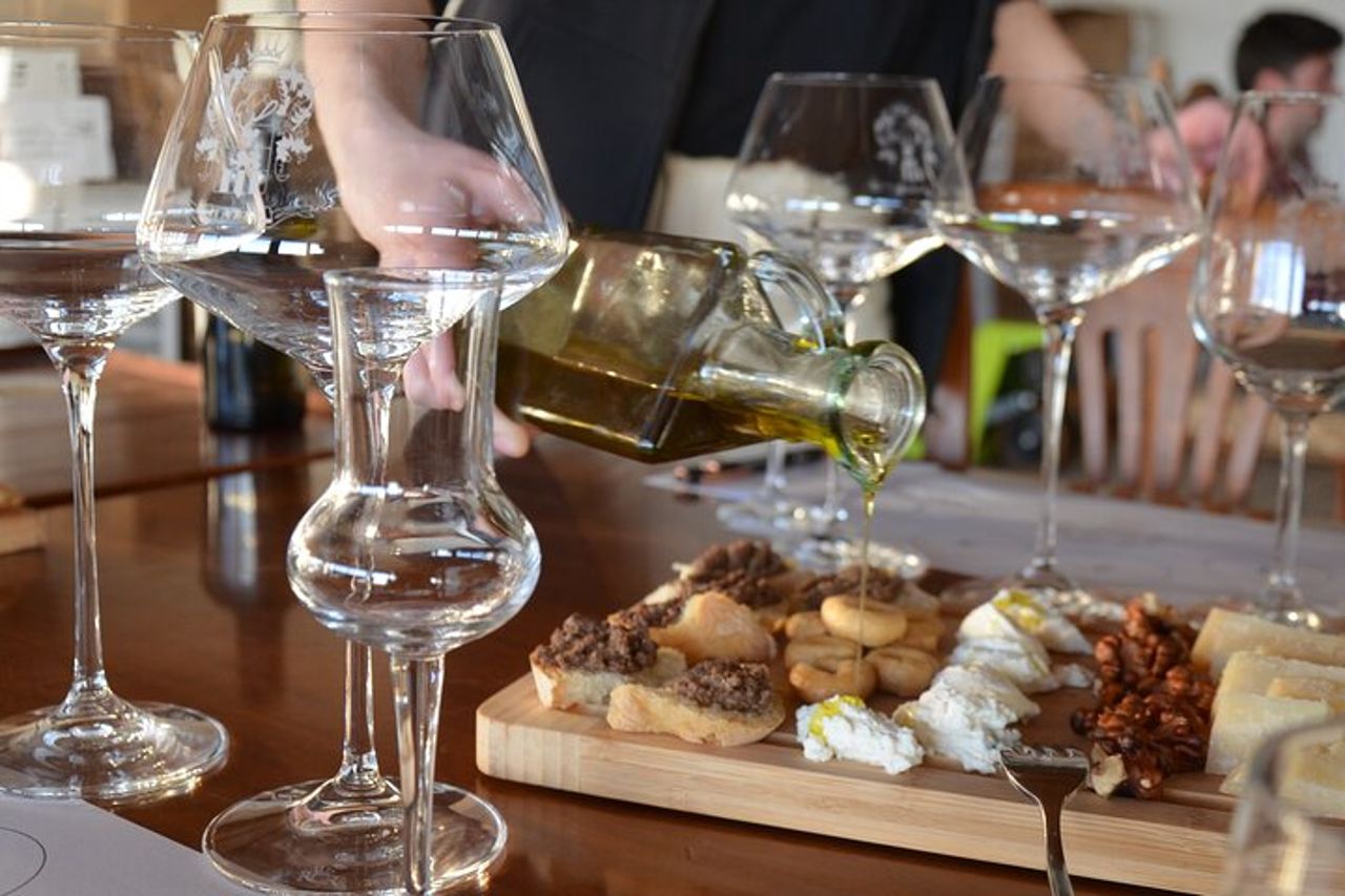 Tour e degustazione in cantina tra le colline del Chianti — 4
