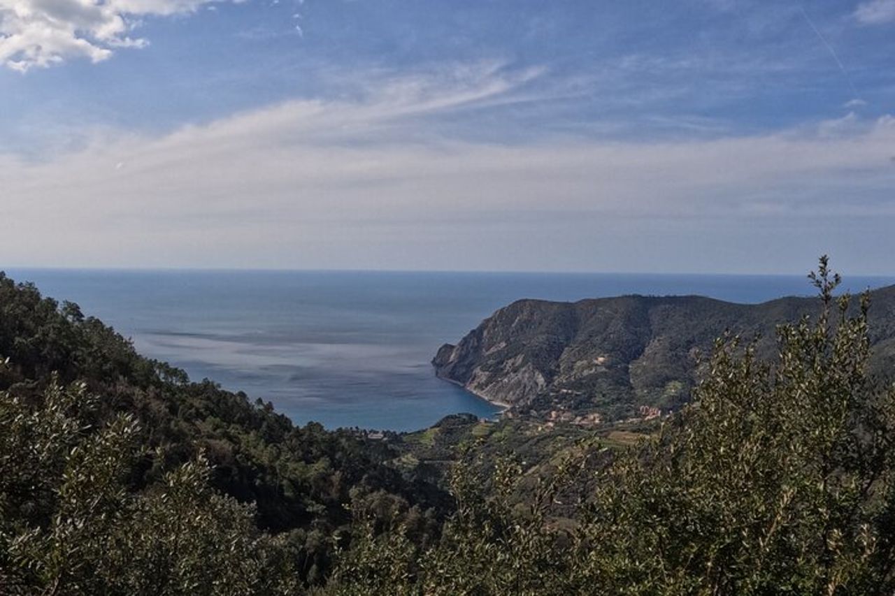 Tour in E-Bike alle Cinque Terre con Aperitivo in Agriturismo — 6