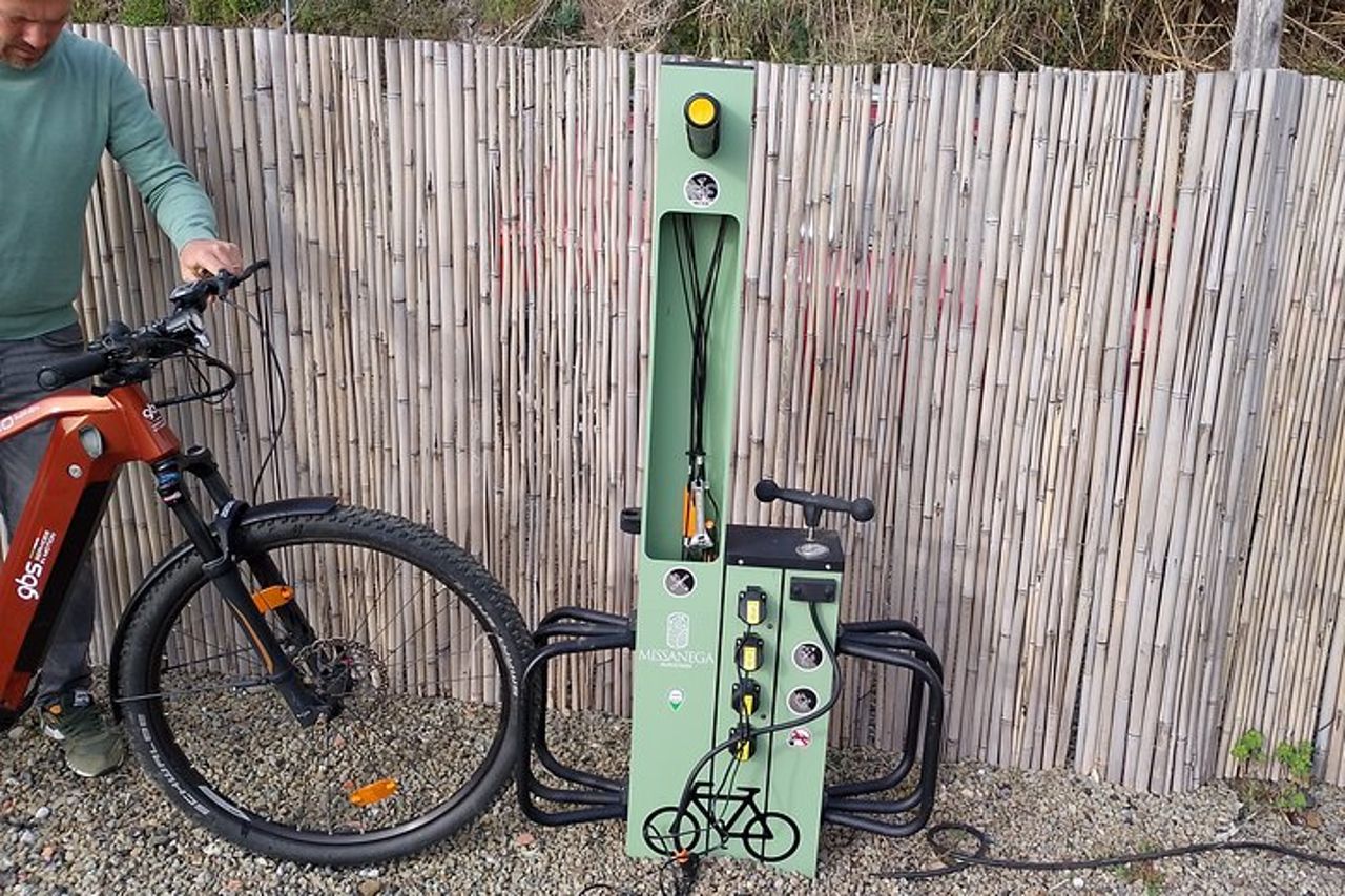 Tour in E-Bike alle Cinque Terre con Aperitivo in Agriturismo — 3