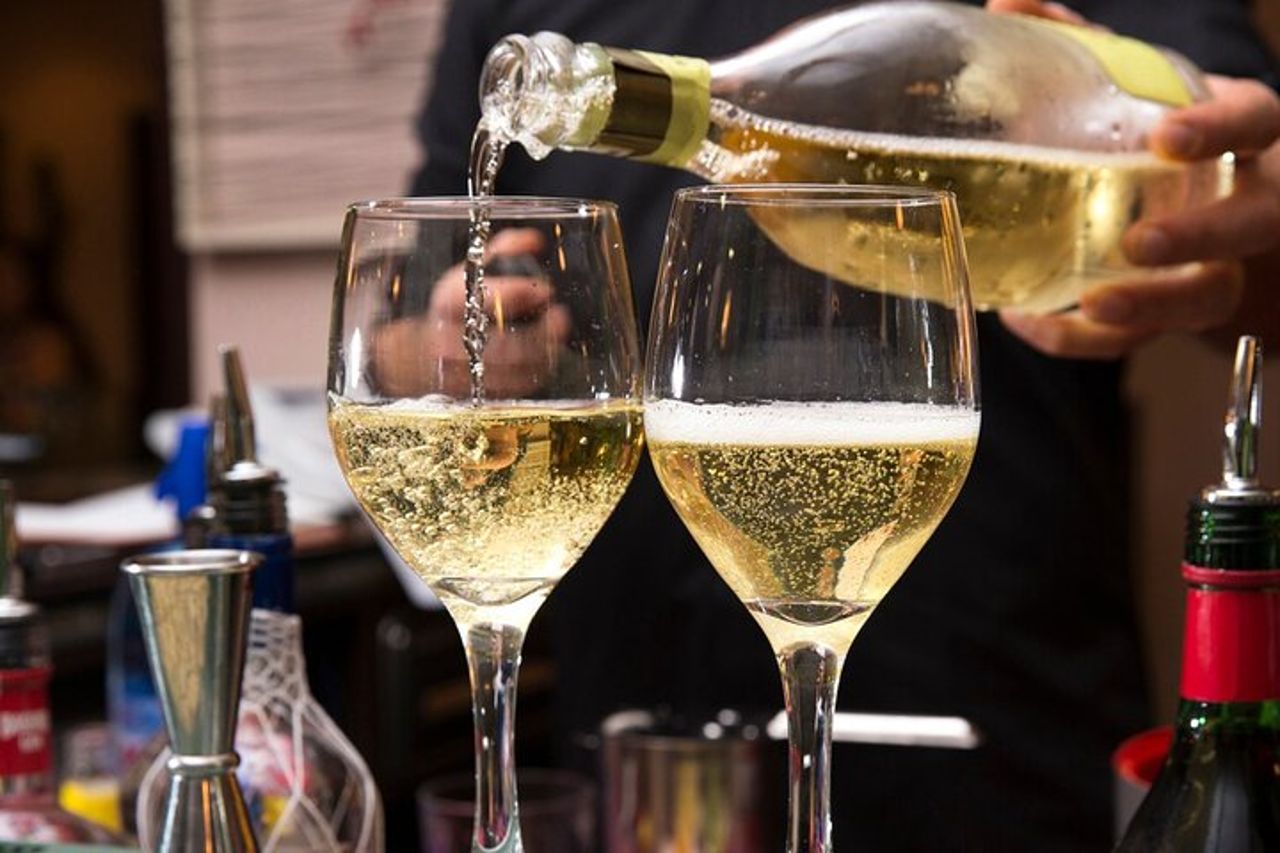 Tour di degustazione di vini Franciacorta da Milano con crociera sul Lago d'Iseo — 9