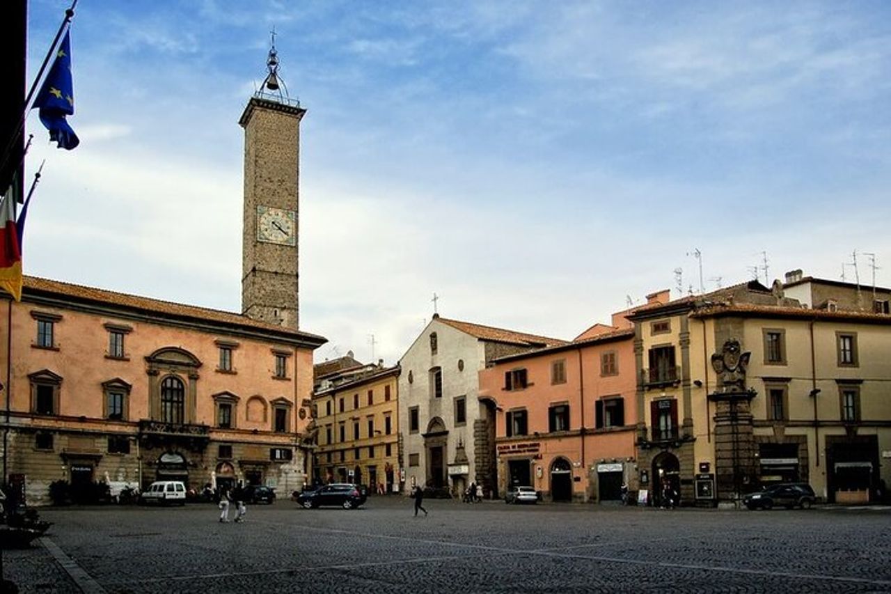 Tour privato del vino della città di Viterbo e dell'agriturismo da Civitavecchia — 8
