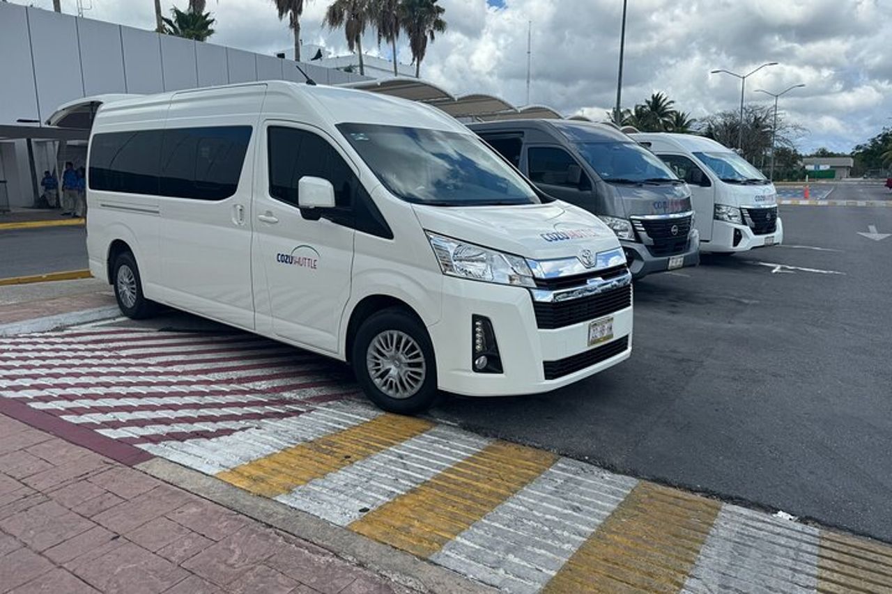 Navetta privata dall'aeroporto Inside Cozumel agli hotel di Cozumel — 7