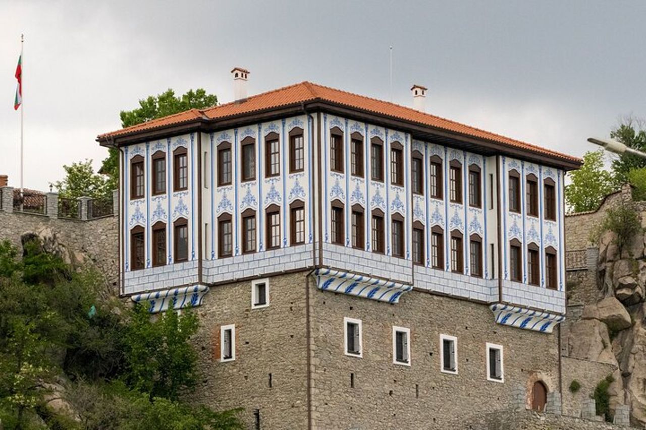 Tour guidato di un'intera giornata per piccoli gruppi da Sofia — 6