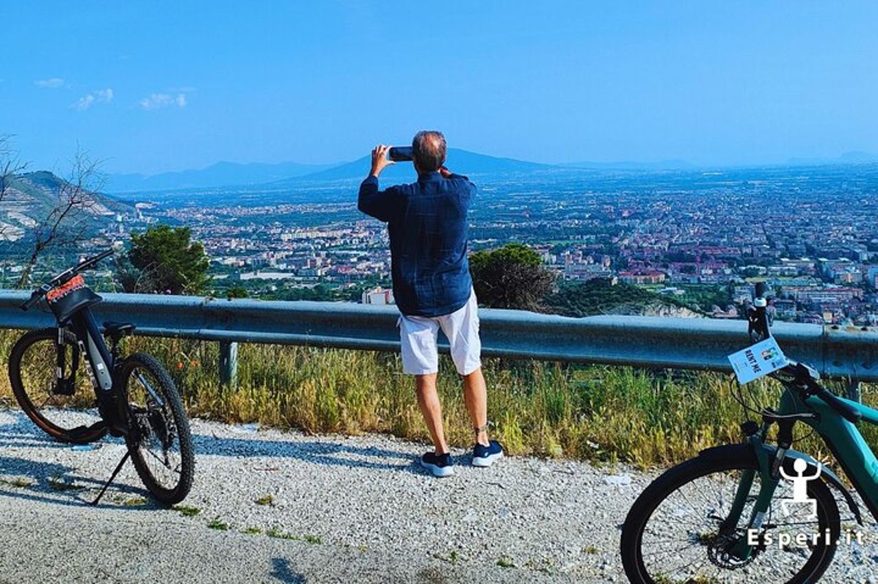 Da Caserta: Tour in E-Bike e Visita a Casertavecchia — 6