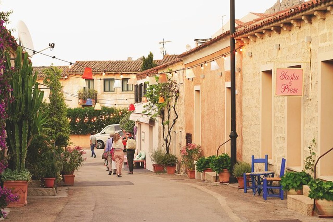 Tour a piedi di San Pantaleo con aperitivo — 3