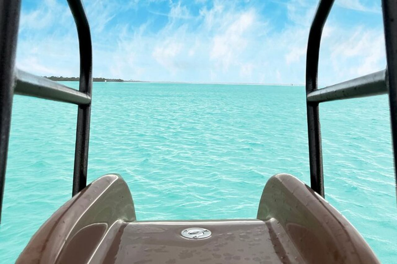 Tiki Party Boat con scivolo da Fort Walton Beach — 4
