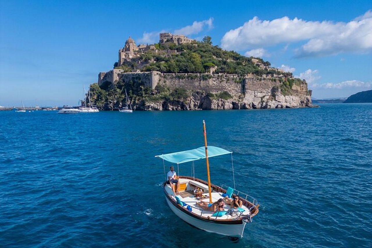 Tour Privato di mezza giornata dell'Isola d'Ischia o Procida — 2