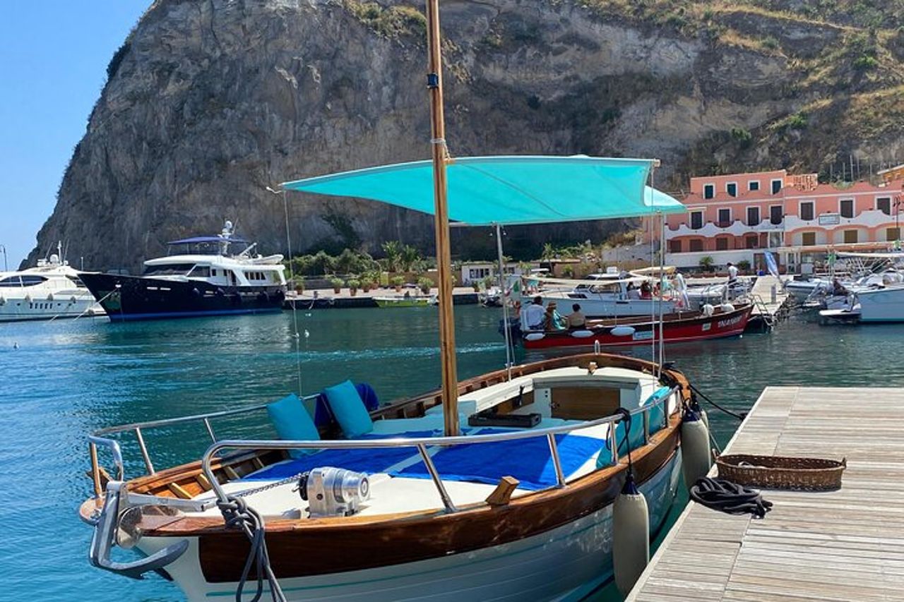 Tour Privato di mezza giornata dell'Isola d'Ischia o Procida — 3