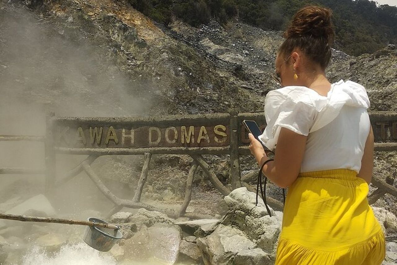 Tour privato del vulcano Bandung e delle sorgenti termali — 7
