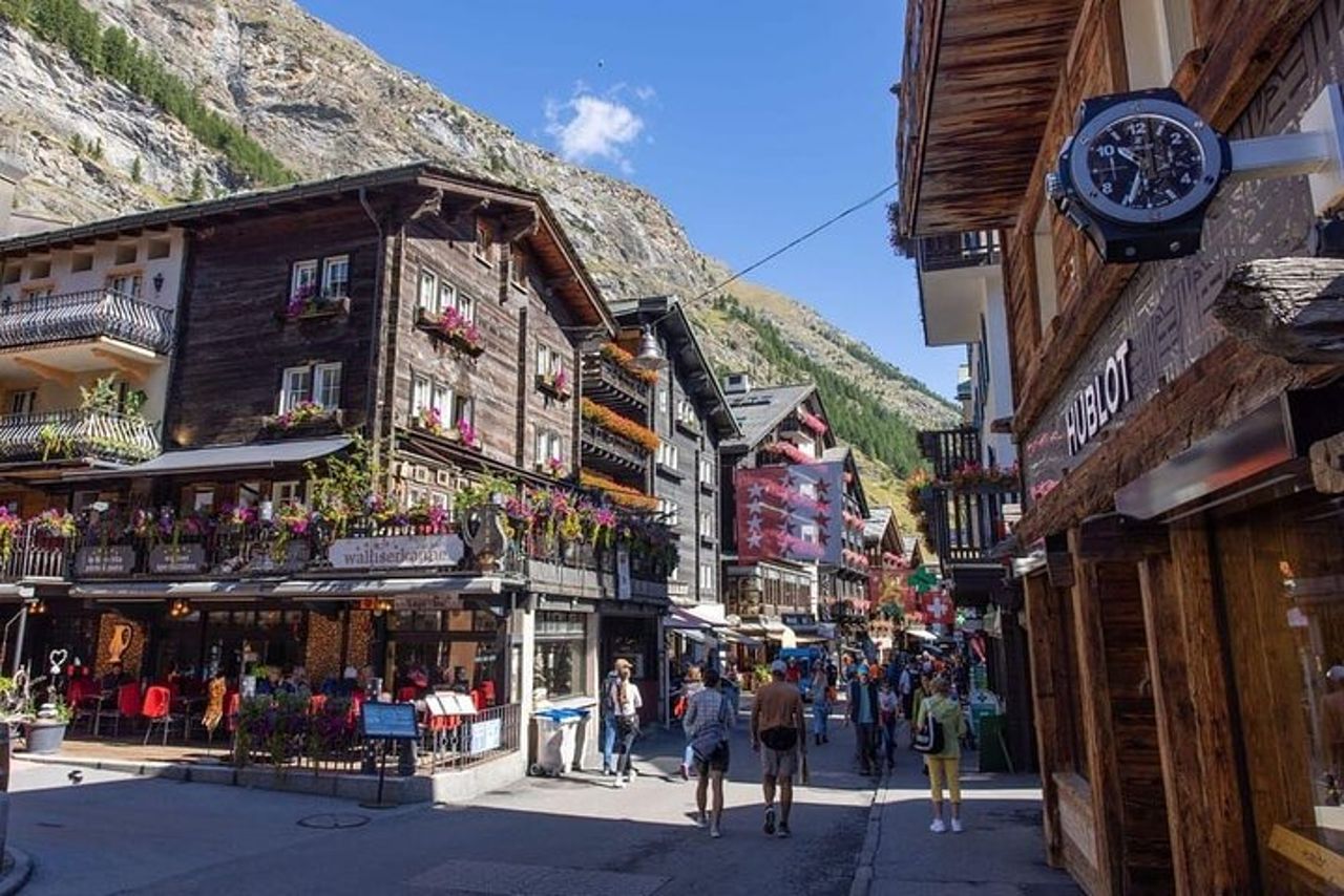 Da Basilea: Zermatt e Cervino in tour privato di un giorno — 3