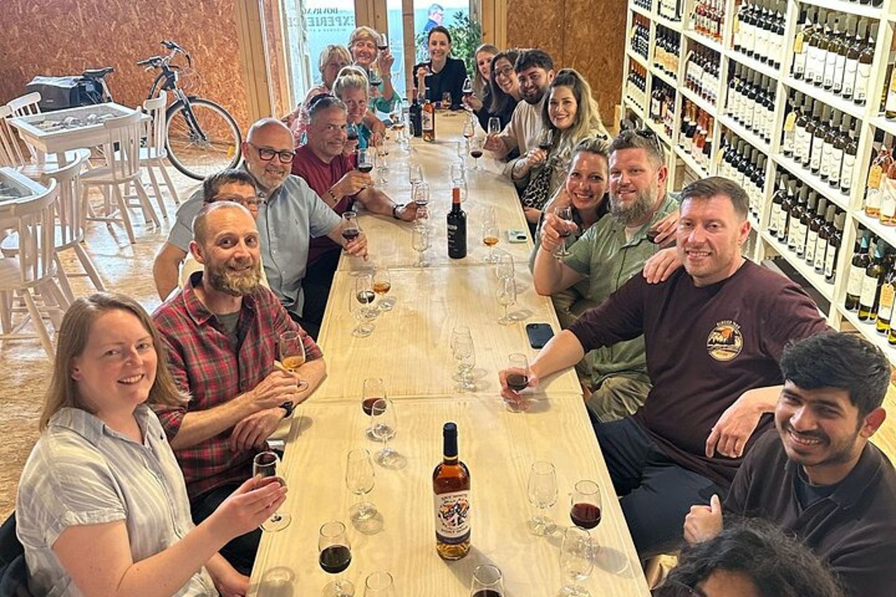 Tour dei Port Wine Lodges con 7 degustazioni di vino di Porto (Inglese) — 4