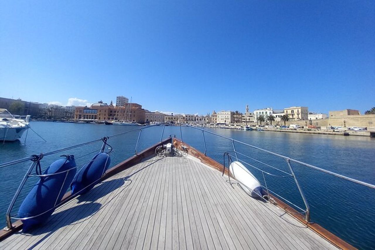 Gite in Barca a Bari da 90 Minuti — 5
