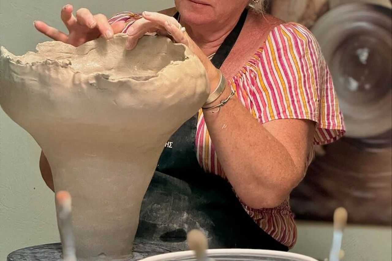 Aegina Ceramics Class: impara la magia di quest'arte, lasciati ispirare e crea! — 3