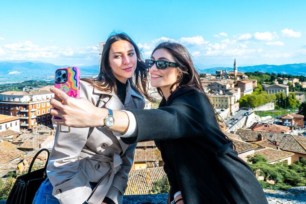 Tour privato di Perugia e piccola degustazione — 3