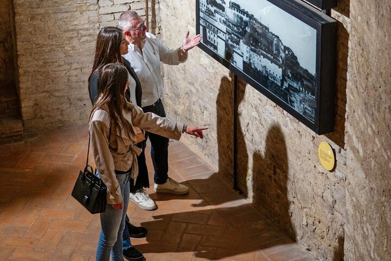 Tour privato di Perugia e piccola degustazione — 7