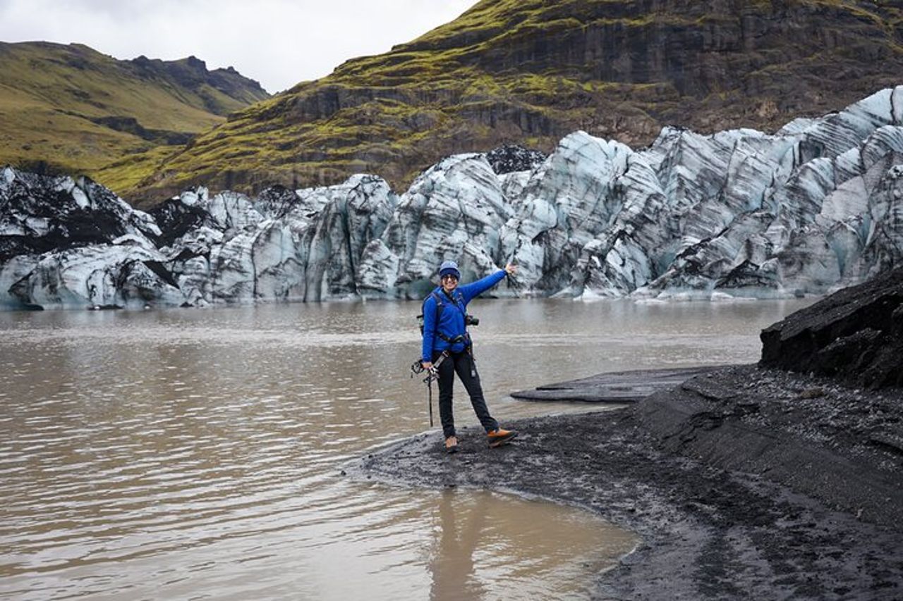Arrampicata su ghiaccio privata sul Sólheimajökull con foto incluse — 2