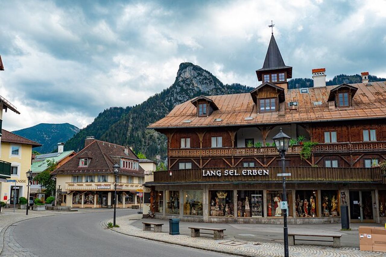 Castelli privati Neuschwanstein & Linderhof, Ettal & Oberammergau — 7