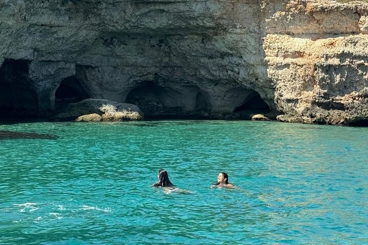 Tour in barca da Monopoli alle grotte di Polignano con aperitivo