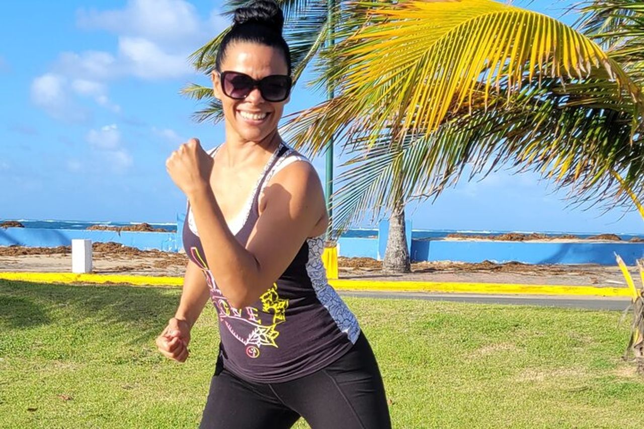 Lezione di spiaggia di zumba latina a San Juan, Porto Rico — 9