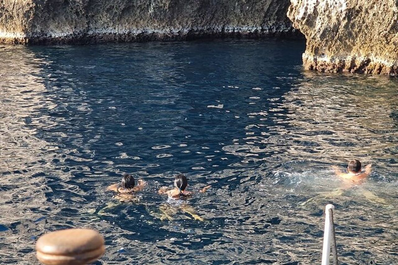 Giardini Naxos, Taormina e Isola Bella Tour in barca — 3