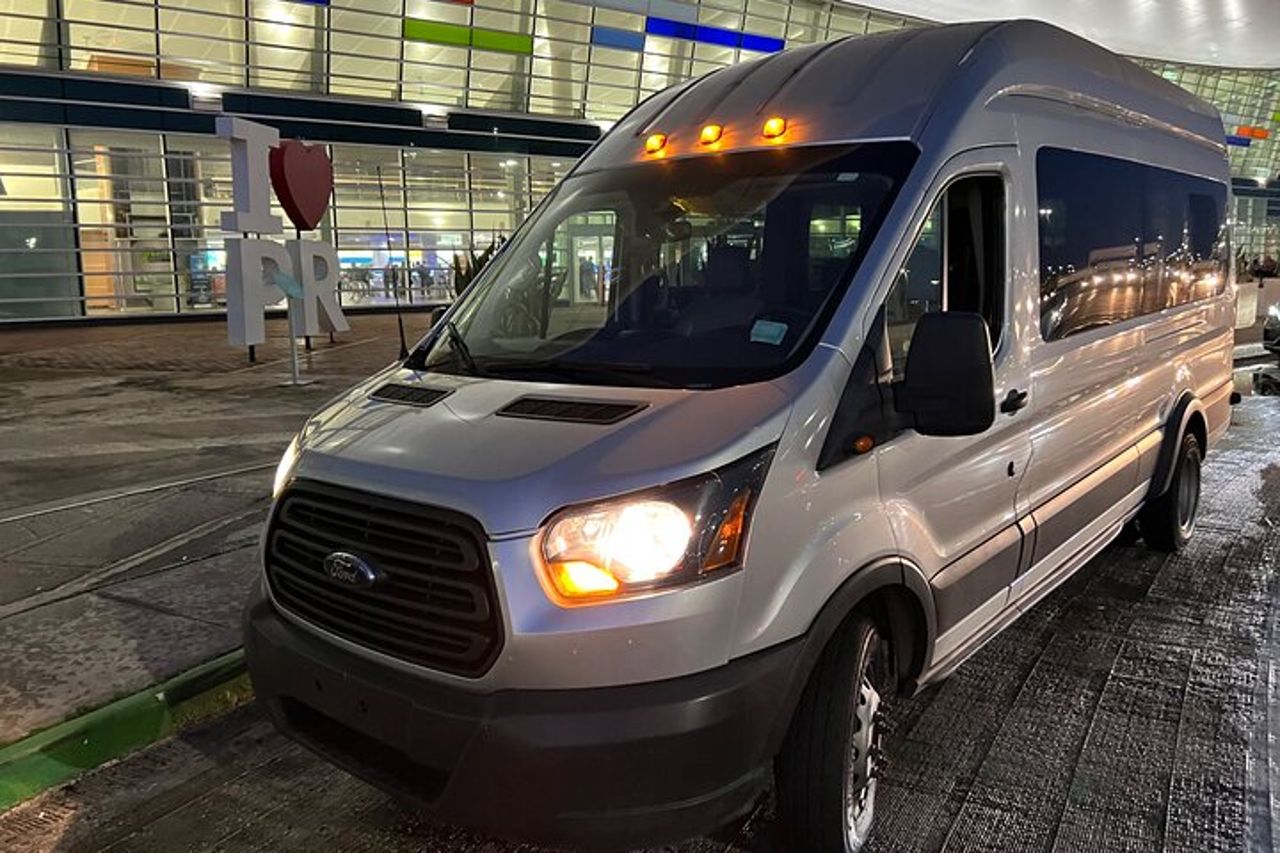 Trasferimento in Porto Rico con Minivan dall'Aeroporto — 4