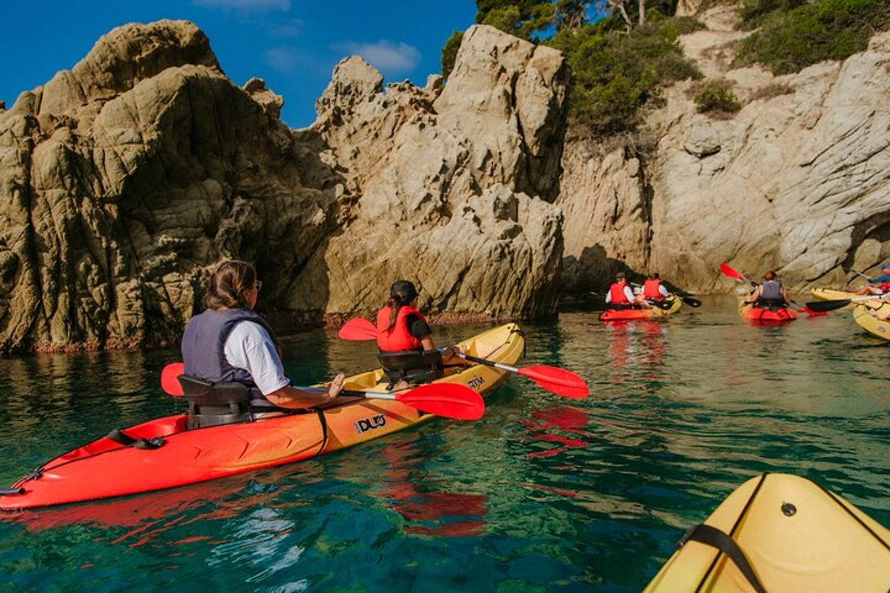 Tour guidato in kayak di 2 ore sulla Costa Brava — 4