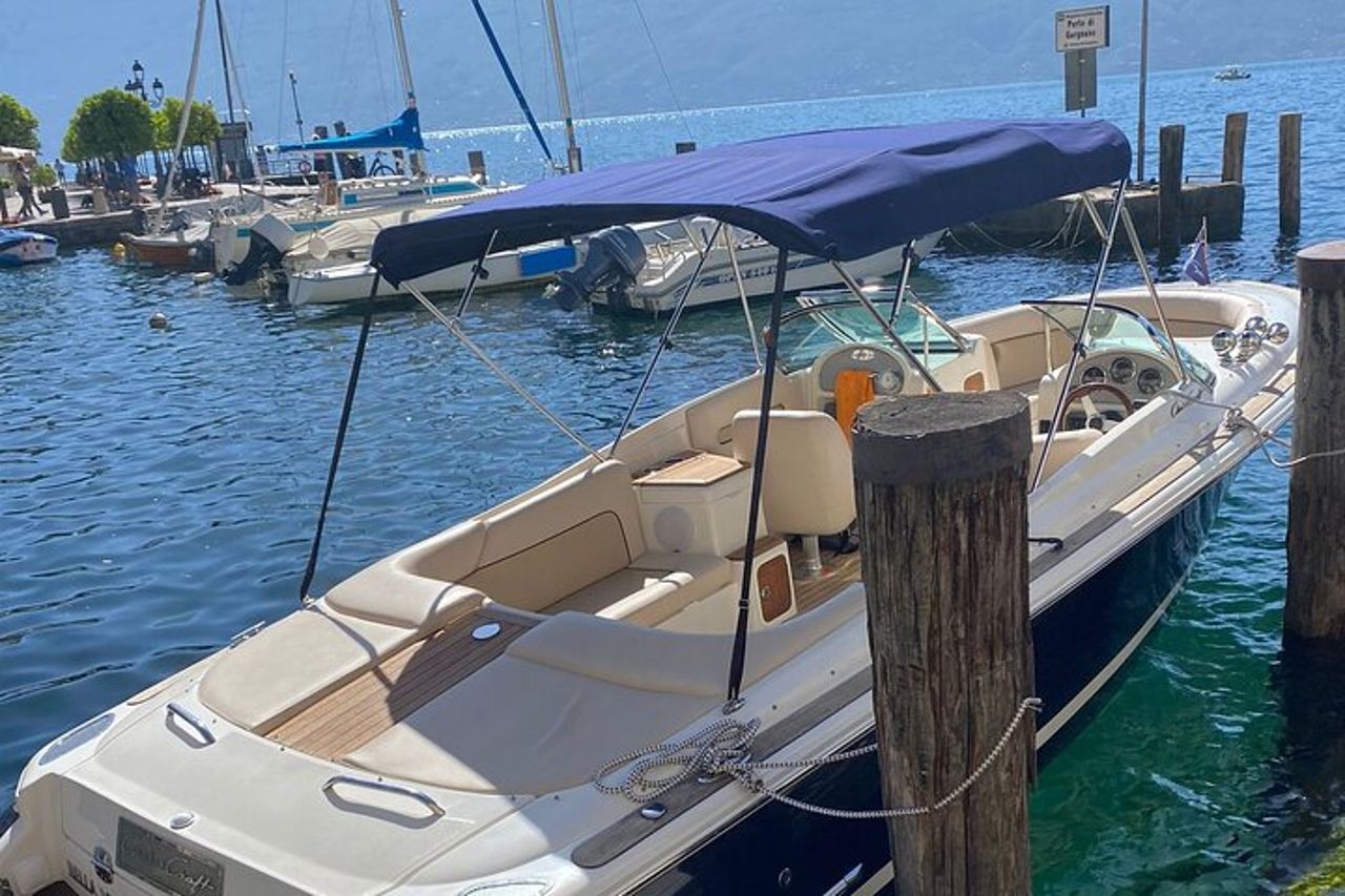 Tour privato in barca sul Lago di Garda con Skipper 4H — 6