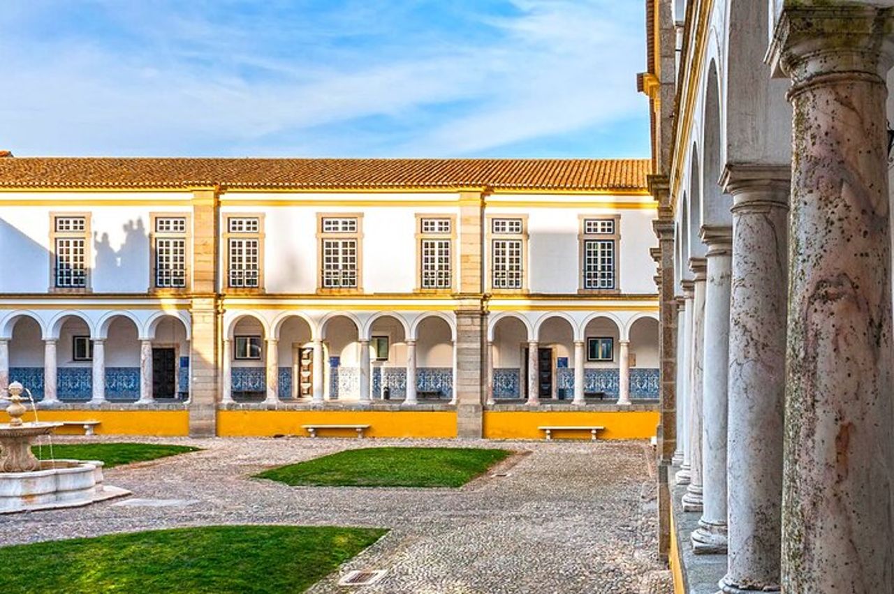 Tour privato di Évora - Visita alla fabbrica di sughero inclusa — 3