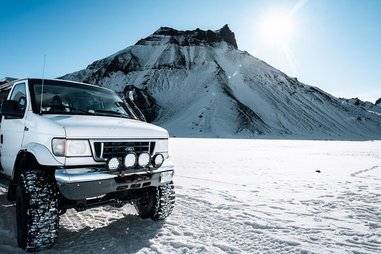 Grotta di ghiaccio del vulcano Katla - Tour in super jeep da Vik — 4