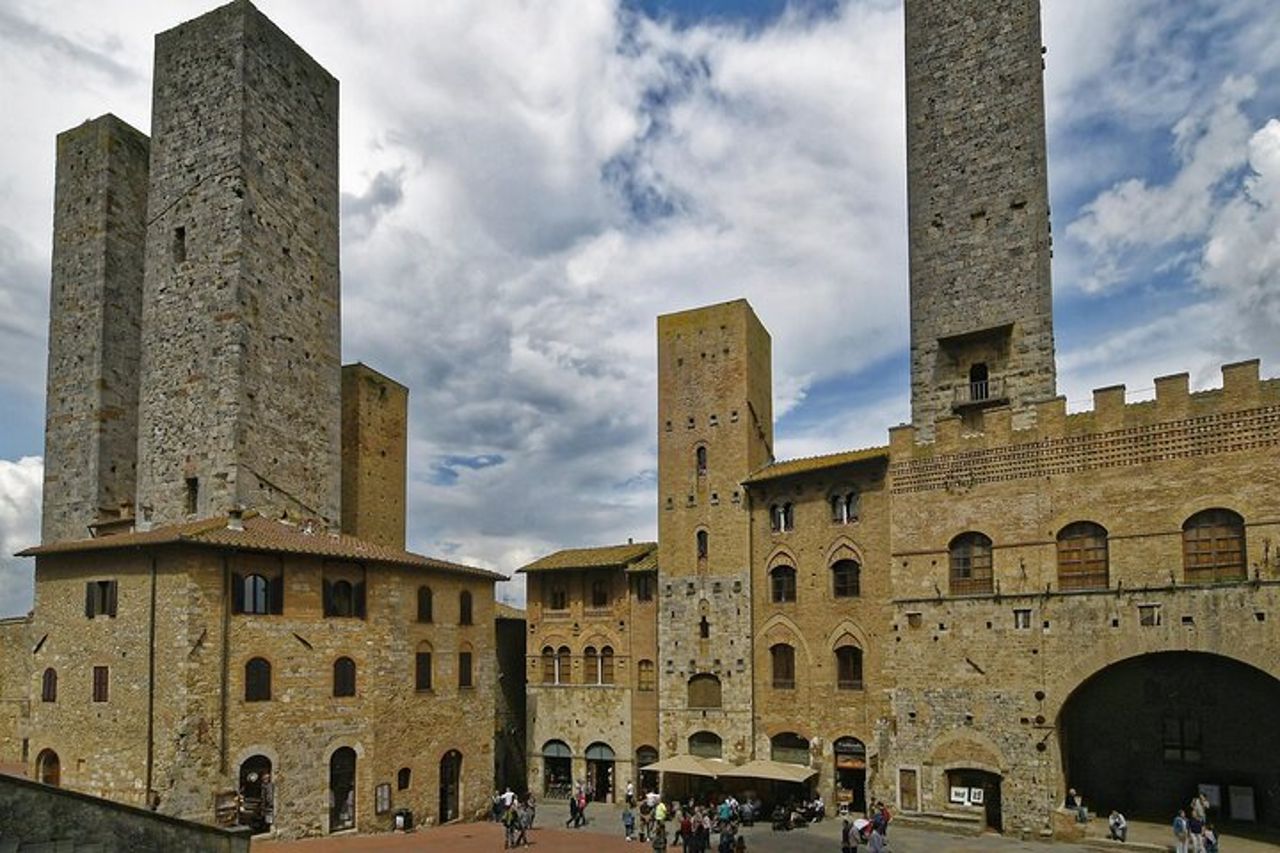 San Gimignano - Tour privato a piedi storico — 2