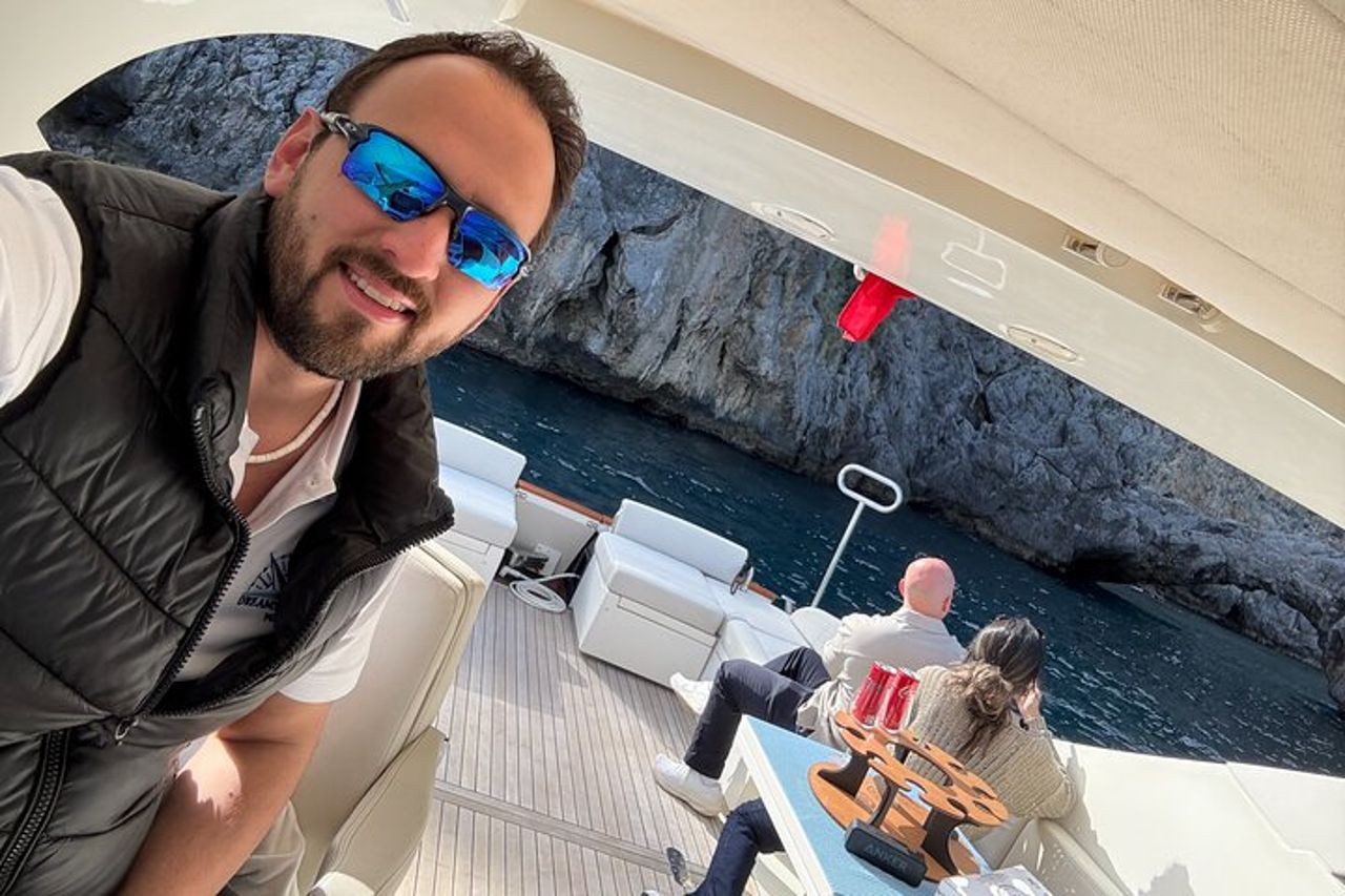 Tour in Barca Privata Giornata Intera Da Positano, Praiano,Amalfi — 4