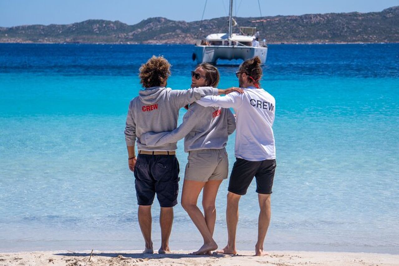 Tour Arcipelago Maddalena da Cannigione - Catamarano Sport 1 — 7