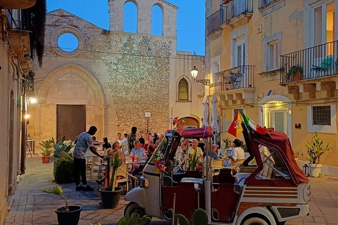 Siracusa in Tuk Tuk e Storia ed il Cannolo più buono della Città — 3