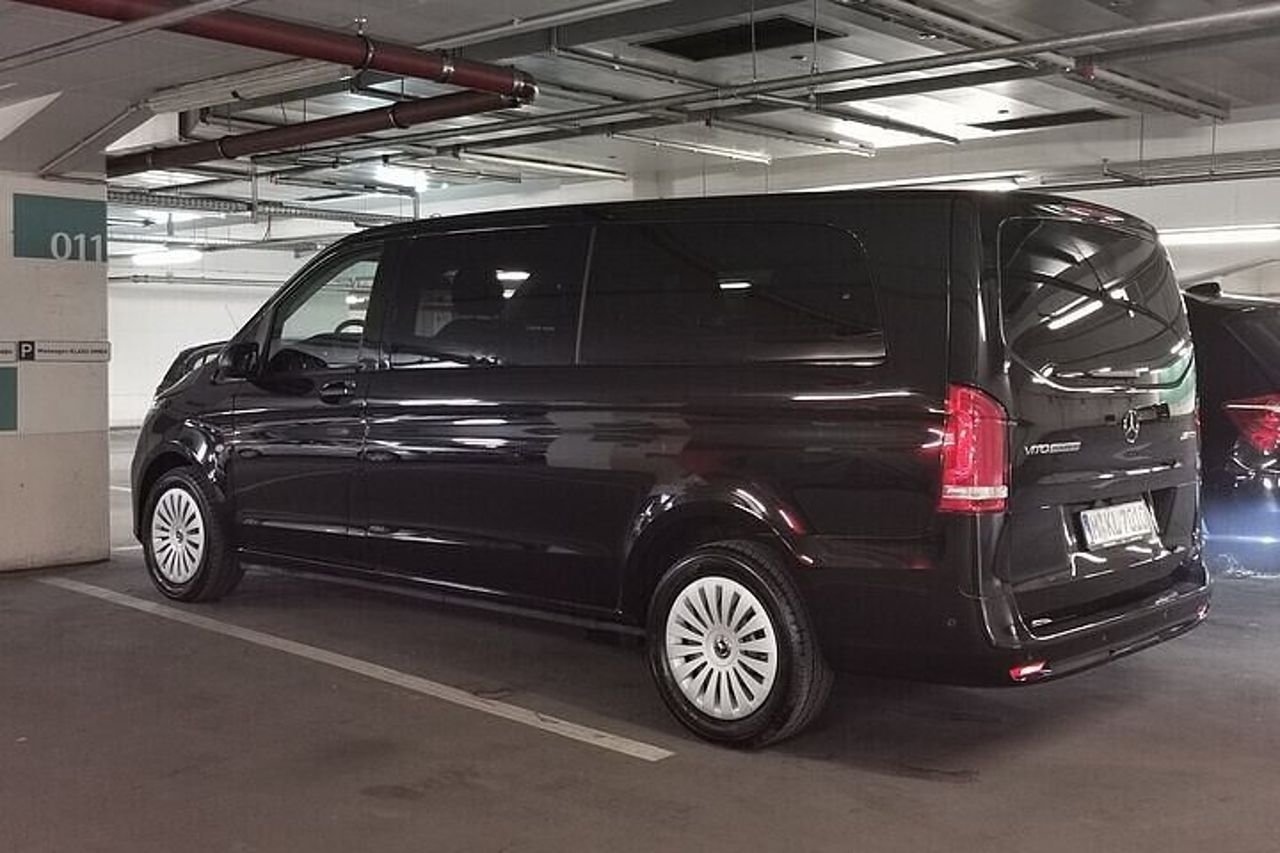 Trasferimento privato dall'aeroporto da o per Monaco International — 2