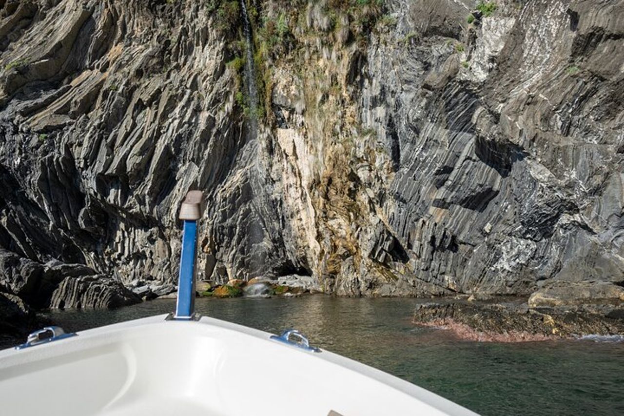 5Terre w Aperitivo&Snorkeling: Your Private Morning Tour — 5