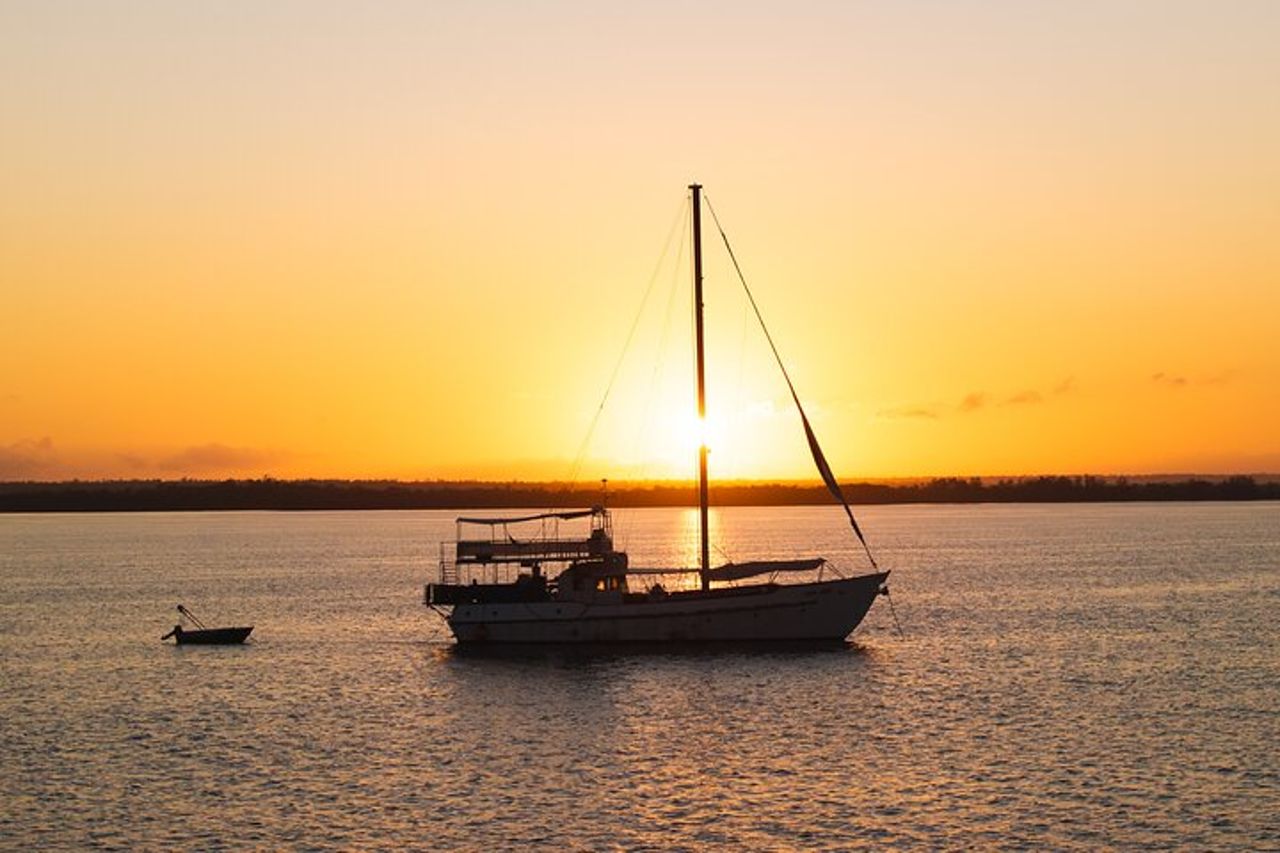 Crociera con cena al tramonto a Cape Adieu Darwin — 2