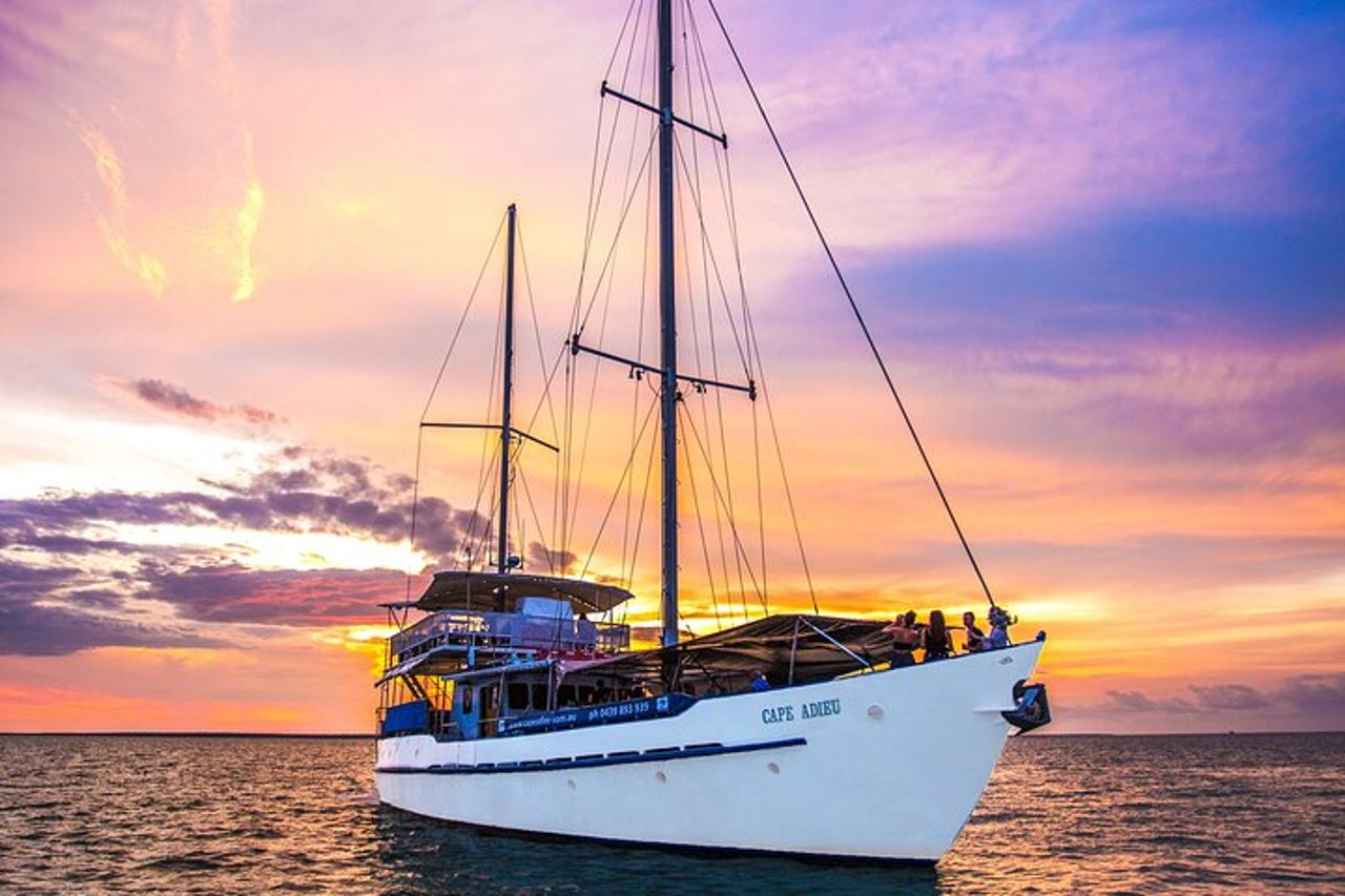 Crociera con cena al tramonto a Cape Adieu Darwin — 8