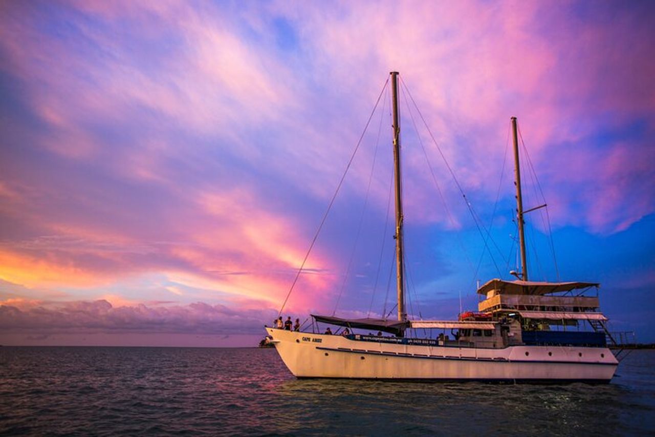 Crociera con cena al tramonto a Cape Adieu Darwin