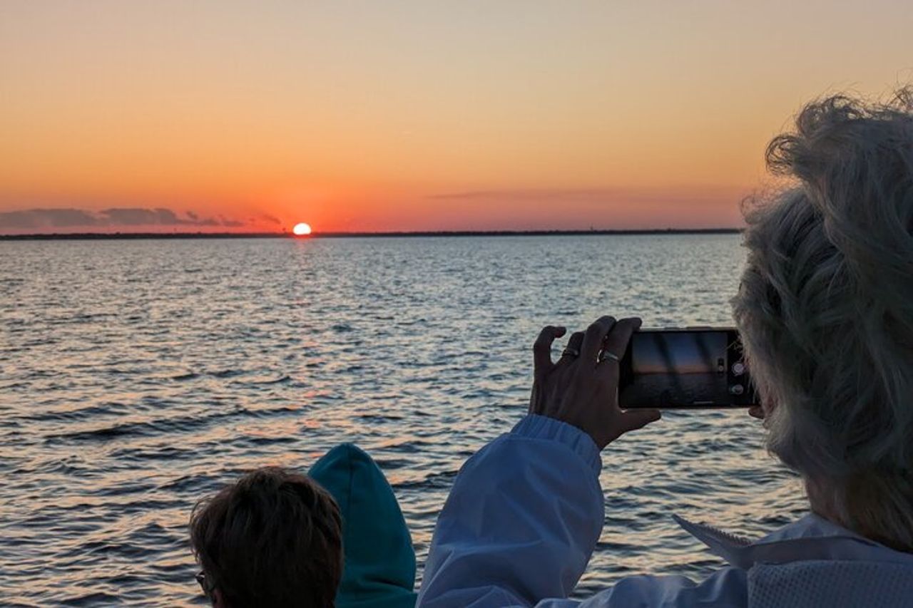 Crociera al tramonto nel porto e nella baia di Destin — 3