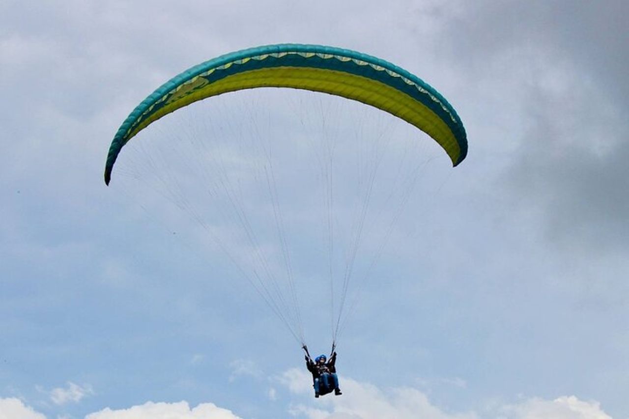 Parapendio in Apia — 3