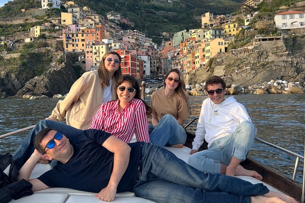 Tour in barca delle Cinque Terre con sosta alla Riserva Marina di 30 minuti — 5