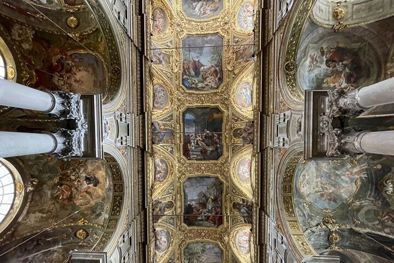 Tour a piedi di cibo, vino e storia di Genova — 6