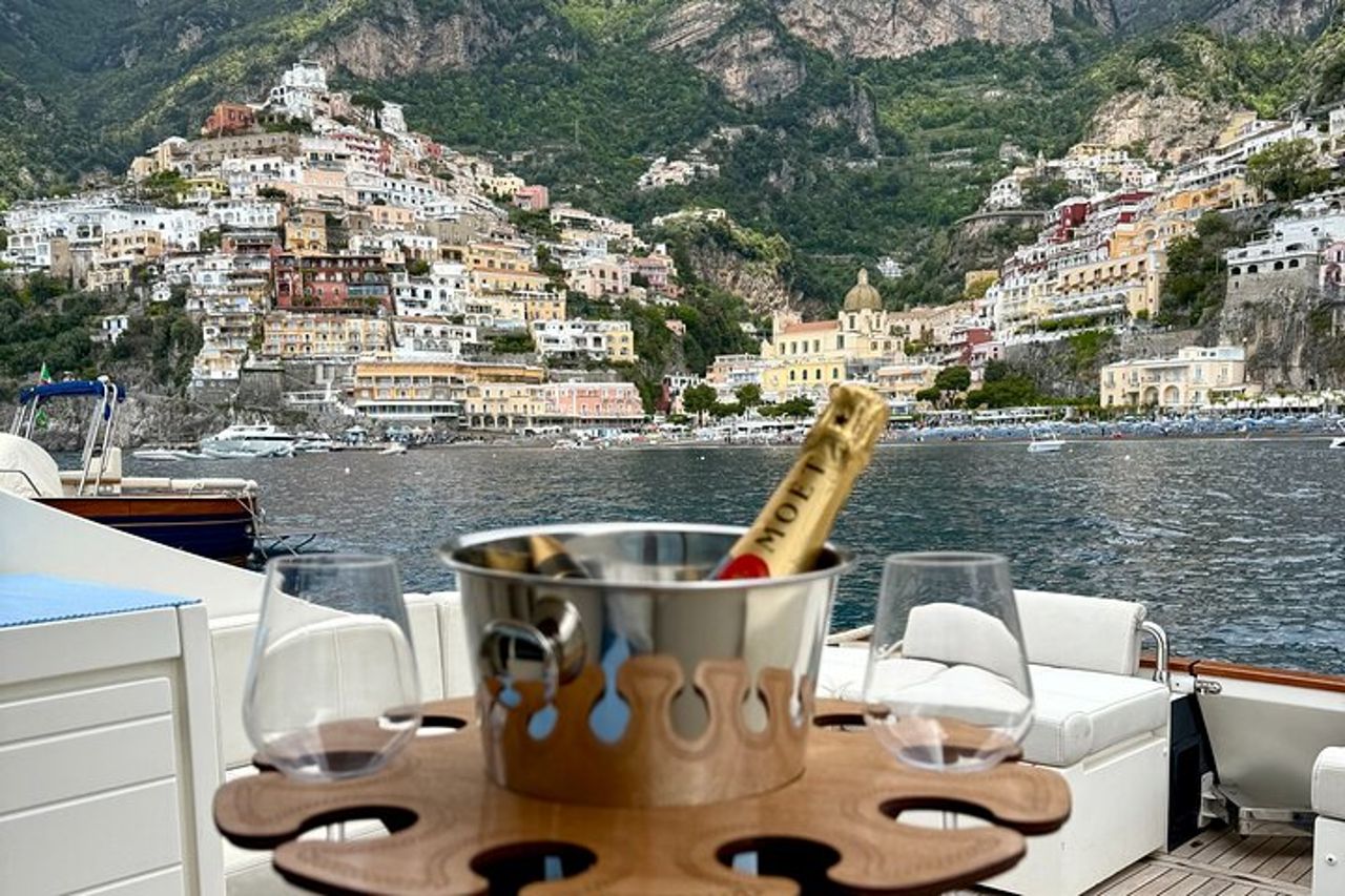 Tour in Barca Privata Giornata Intera Da Positano, Praiano,Amalfi — 5