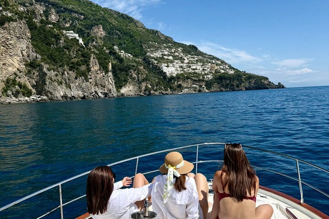 Tour in Barca Privata Giornata Intera Da Positano, Praiano,Amalfi — 3