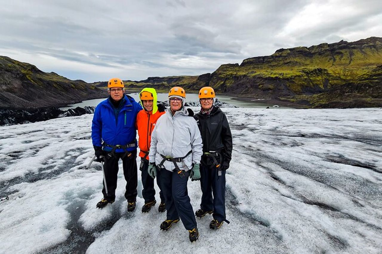 Sólheimajökull Glacier Hike – Avventura in un piccolo gruppo — 9