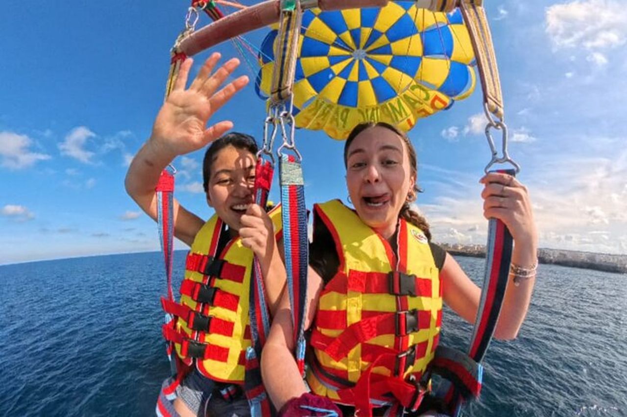 Avventura in Parasailing a Polignano con trasporto incluso — 2