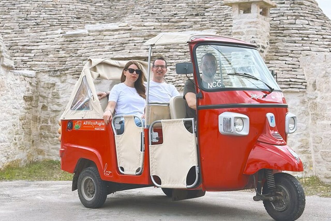 Audio Tour Alberobello con Ape Calessino/ e-Vespa /Fiat Topolino — 8