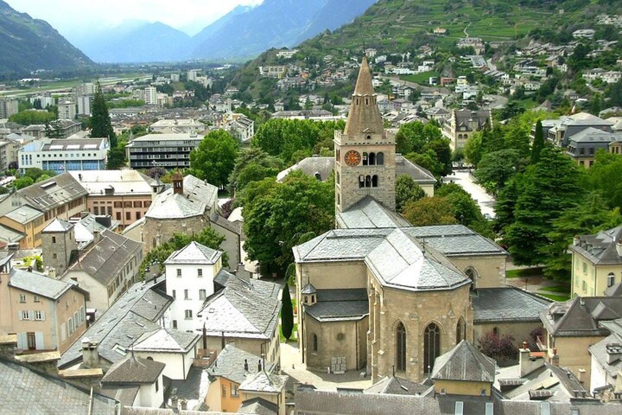 Sion senza tempo: castelli, cattedrali e fascino della città vecchia — 3
