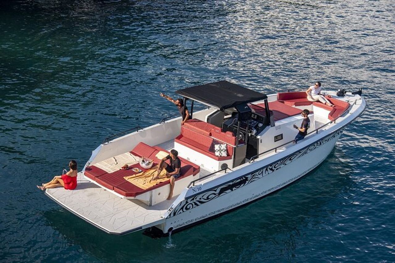 Tour privato in barca Isola di Capri, Grotte, Faraglioni — 2