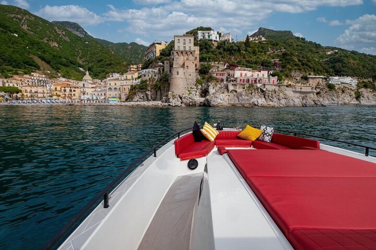Tour privato in barca Isola di Capri, Grotte, Faraglioni — 9